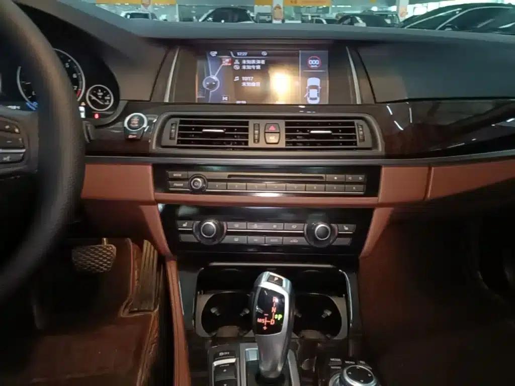 2014 BMW 5 Series 525Li Leading Edition — миниатюра 13