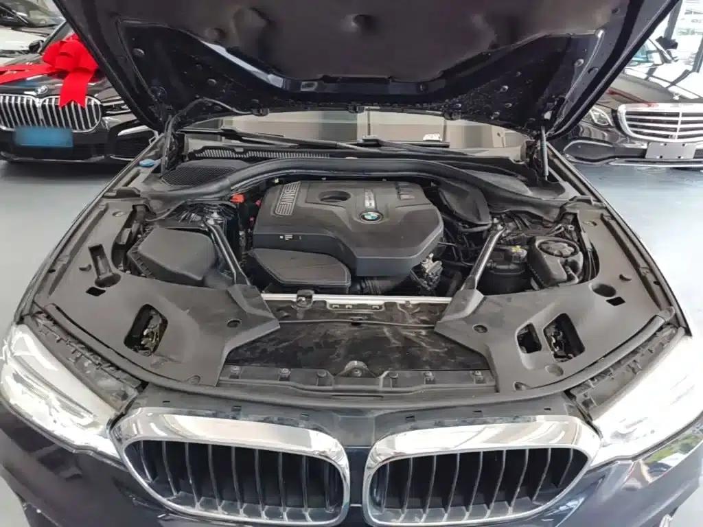 2018 BMW 5 Series 530Li Leading Edition M Sport Package — миниатюра 20