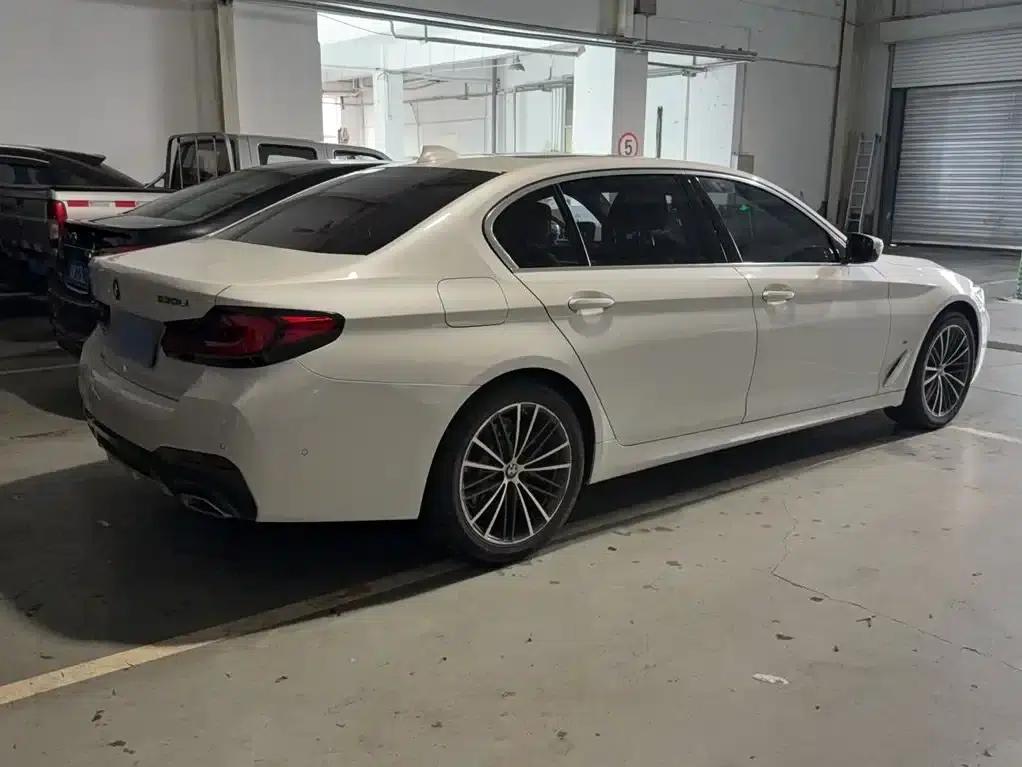 2021 BMW 5 Series 530Li xDrive M Sport Package — миниатюра 6