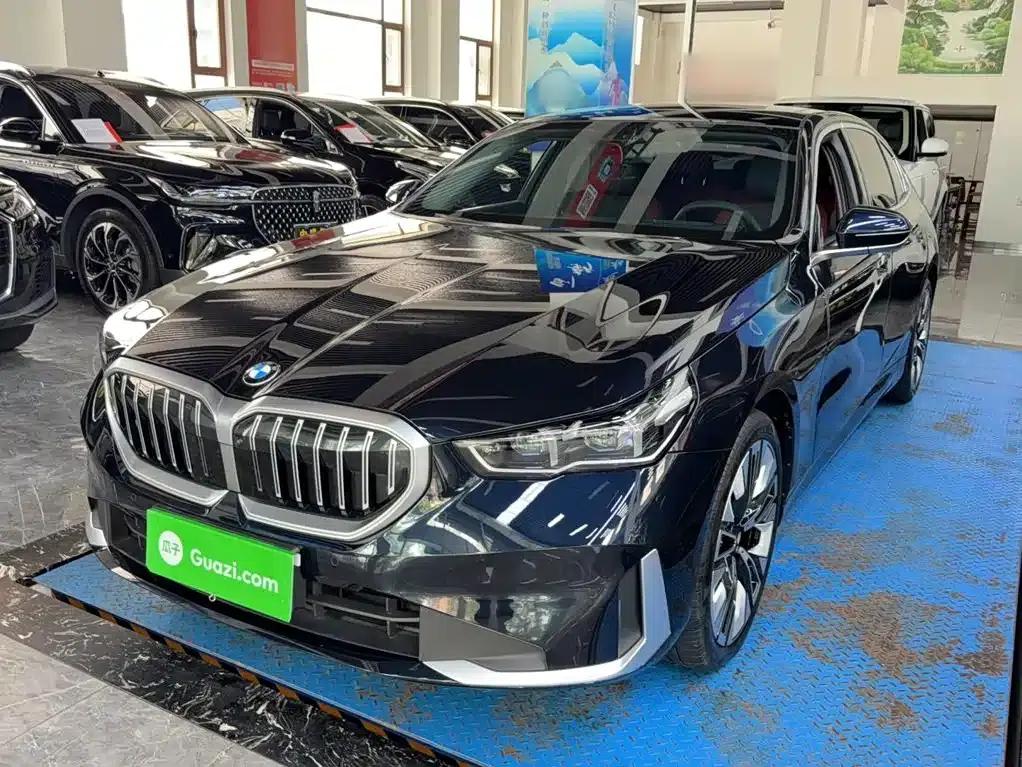 BMW 5 Series 2024 530Li Luxury Package — миниатюра 8