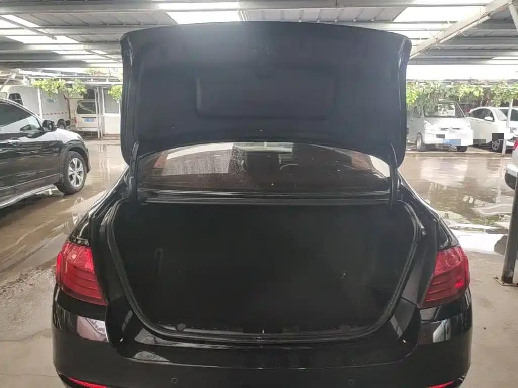 2014 BMW 5 Series 525Li Leading Edition — миниатюра 19