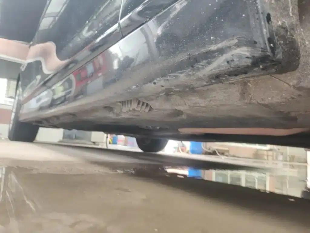 2014 BMW 5 Series 525Li Leading Edition — миниатюра 21