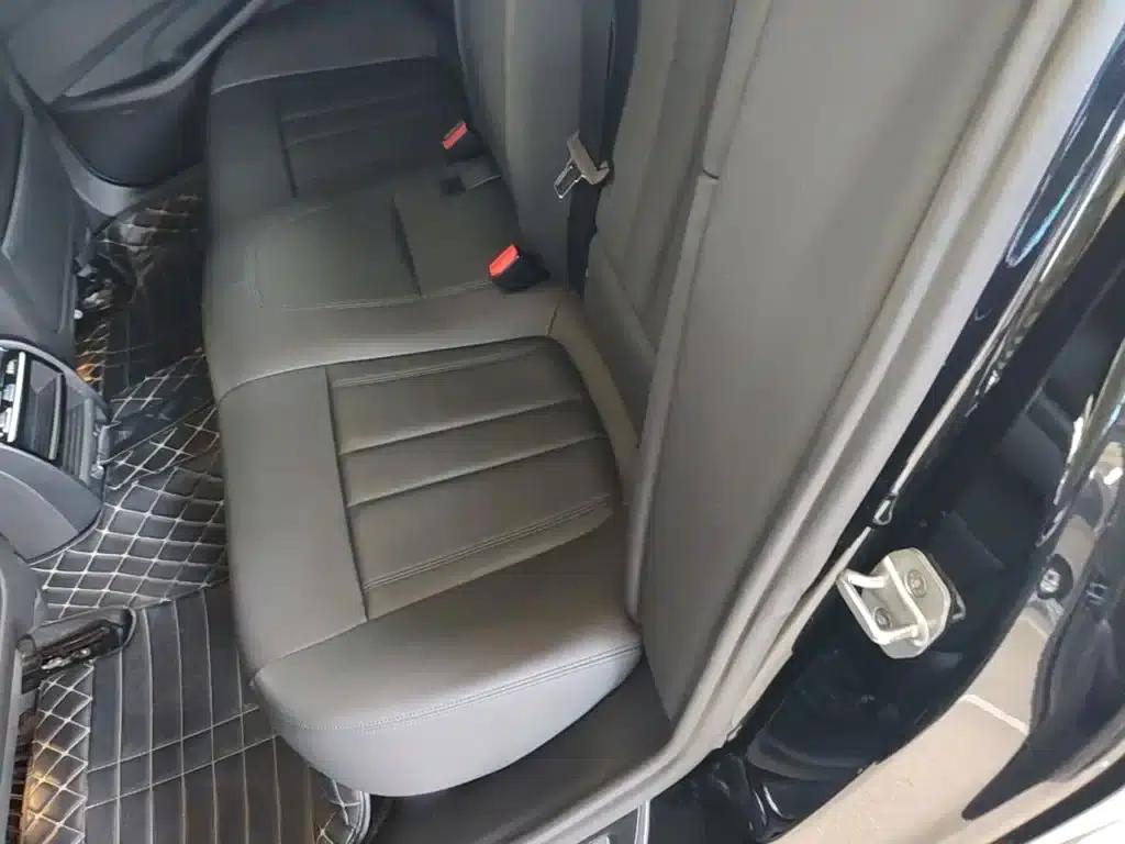 2018 BMW 5 Series 525Li M Sport Package — миниатюра 17