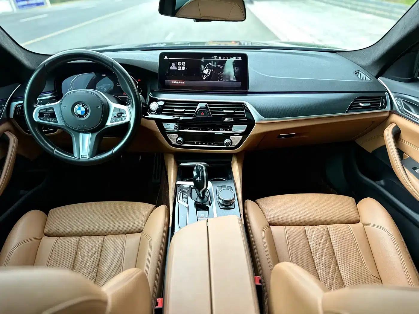 2021 BMW 5 Series Imported Model 525i M Sport Package — миниатюра 12