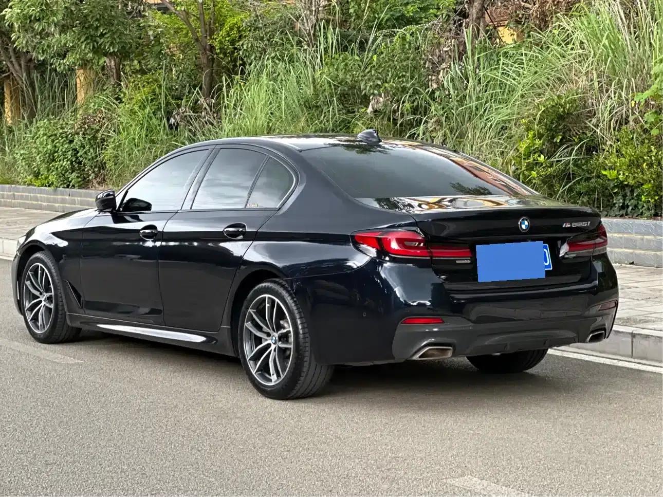 2021 BMW 5 Series Imported Model 525i M Sport Package — миниатюра 23