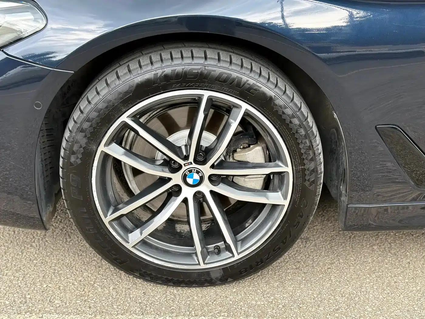 2021 BMW 5 Series Imported Model 525i M Sport Package — миниатюра 5
