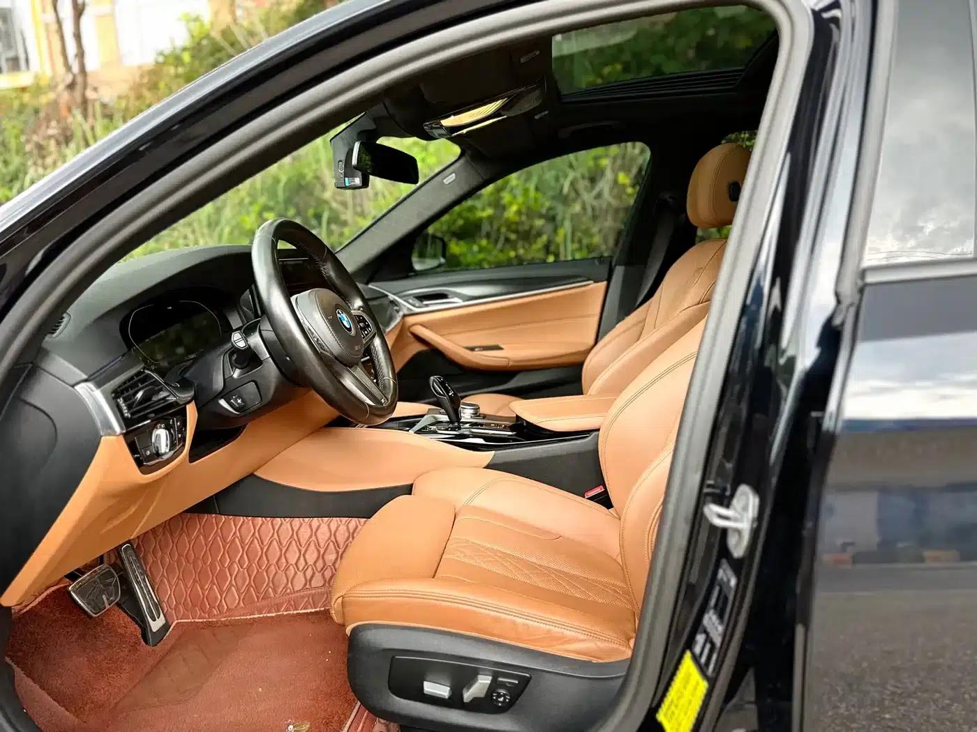 2021 BMW 5 Series Imported Model 525i M Sport Package — миниатюра 6