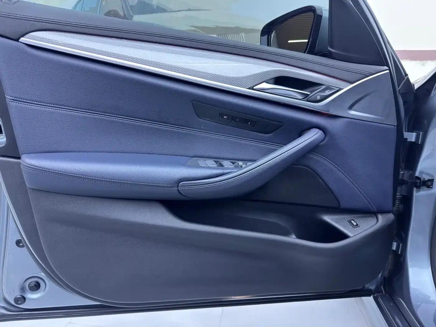 BMW 5 Series (Imported) 2020 525i M Sport Package — миниатюра 10