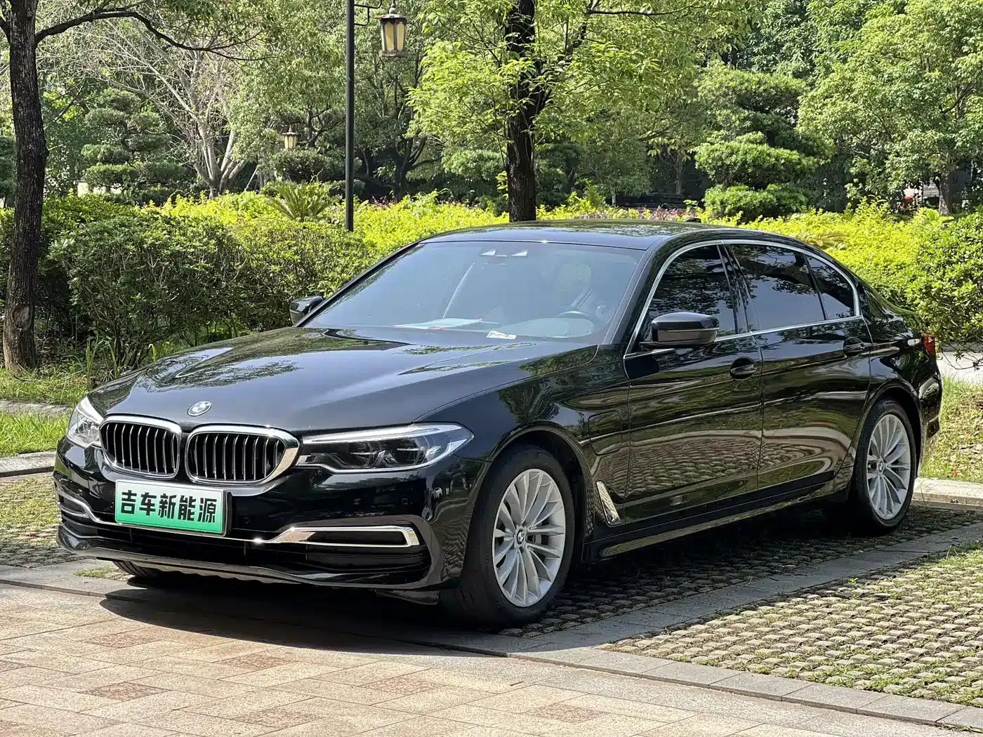 BMW 5 Series PHEV 2020 Mileage Upgrade Edition 530Le Luxury Package — миниатюра 1