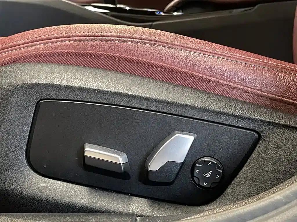 BMW 5 Series PHEV 2021 535Le M Sport Package — миниатюра 20