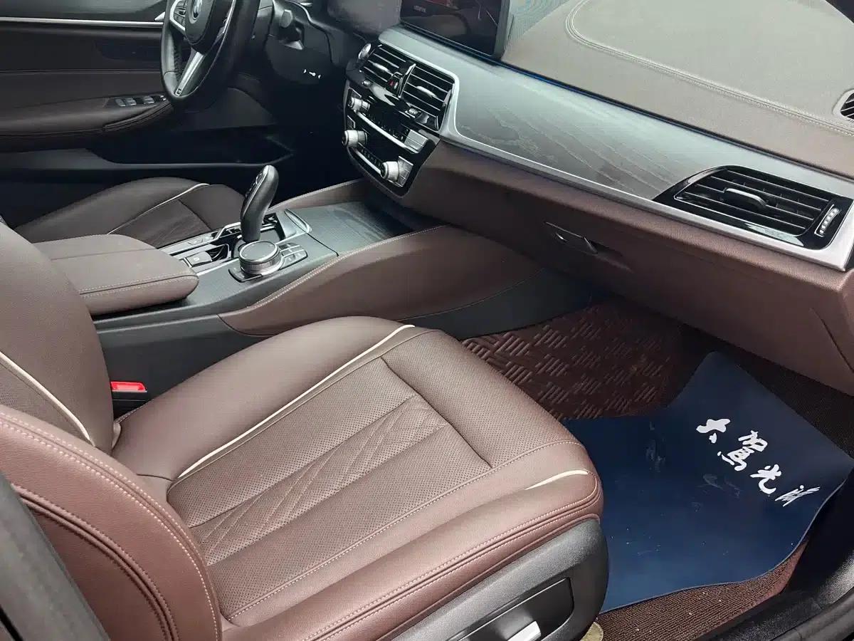 BMW 5 Series PHEV 2022 535Le M Sport Package — миниатюра 16