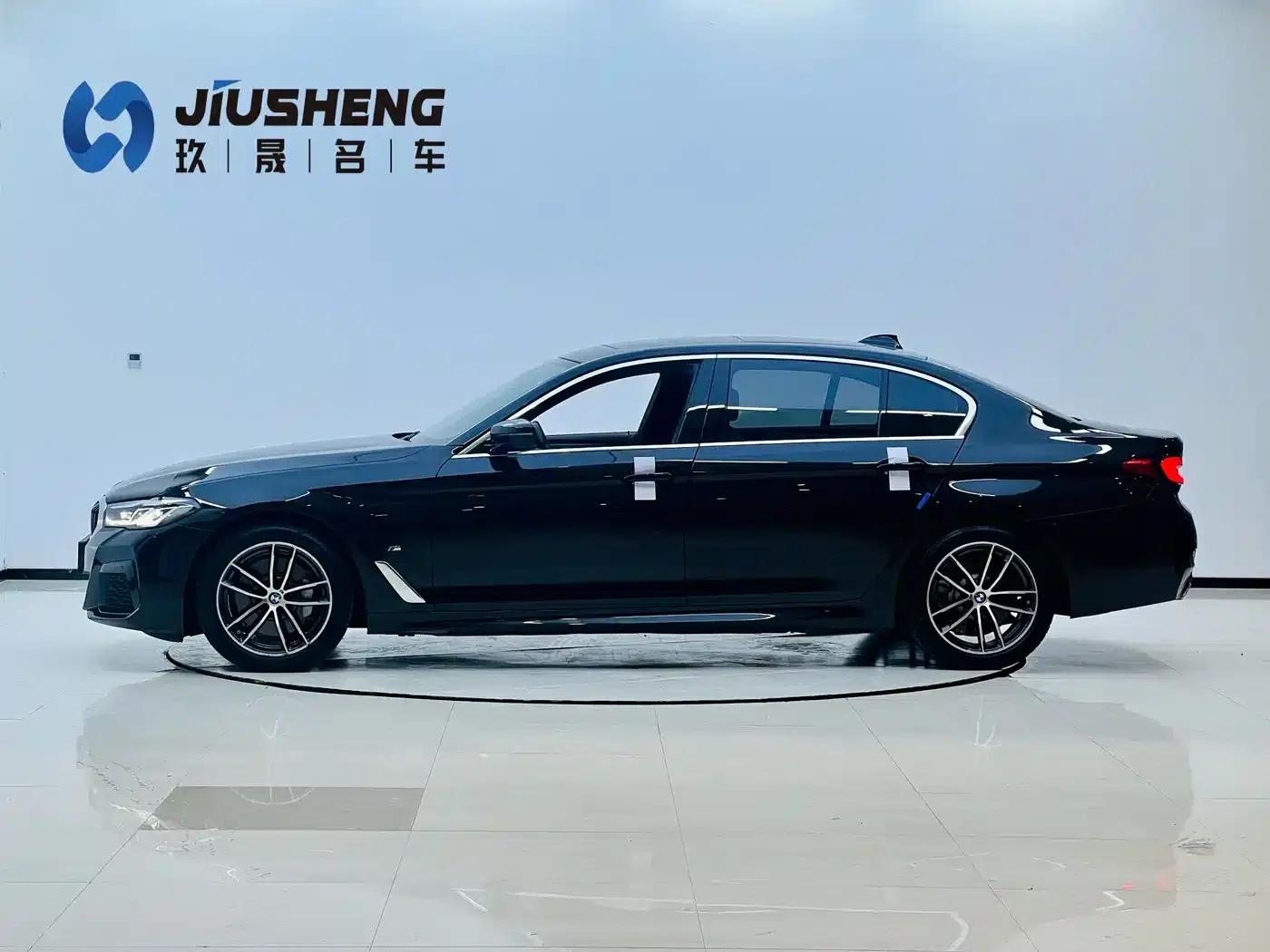 BMW 5 Series PHEV 2021 535Le Pioneer Edition M Sport Package — миниатюра 12