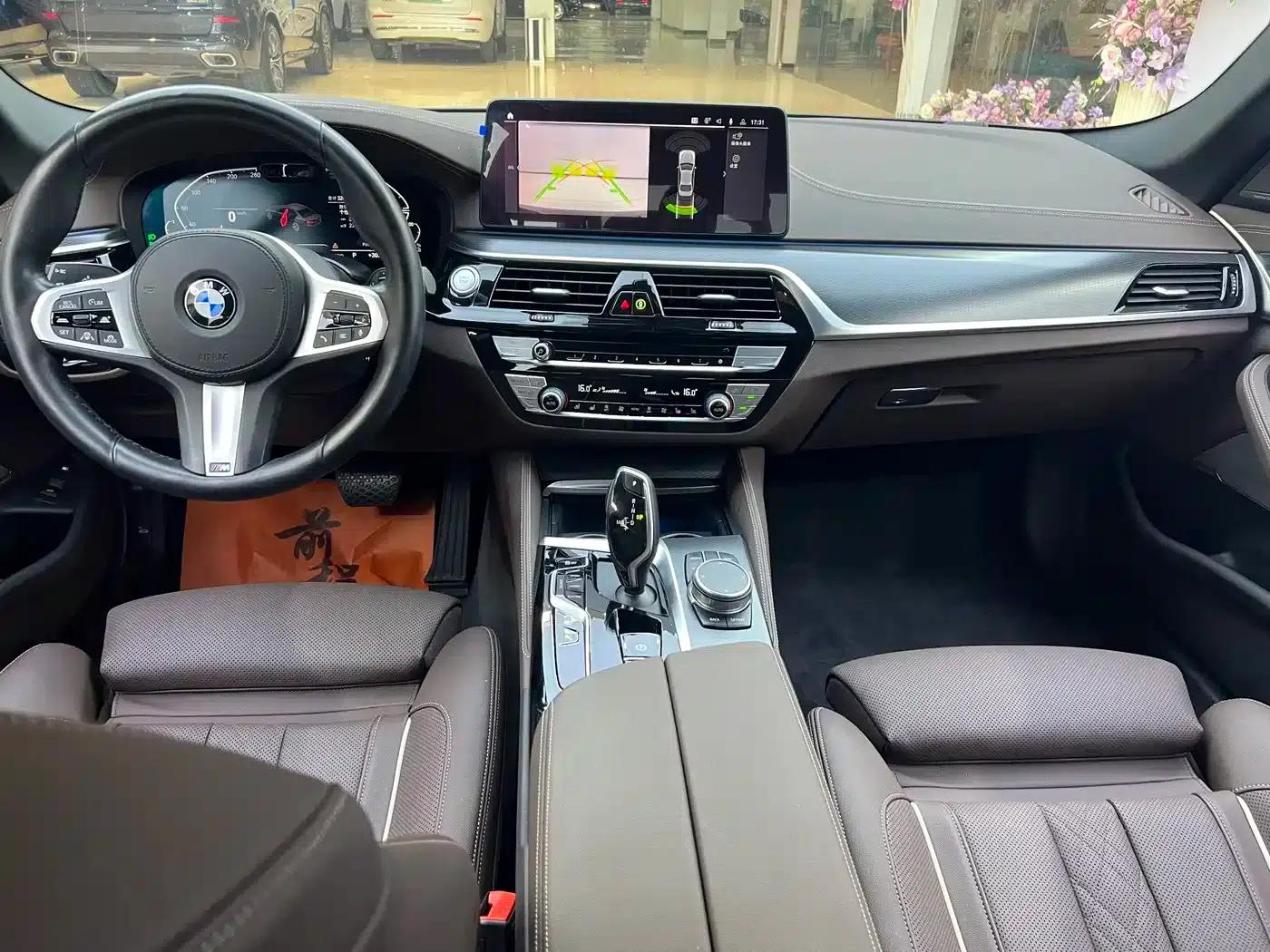 BMW 5 Series PHEV 2021 535Le Pioneer Edition M Sport Package — миниатюра 22