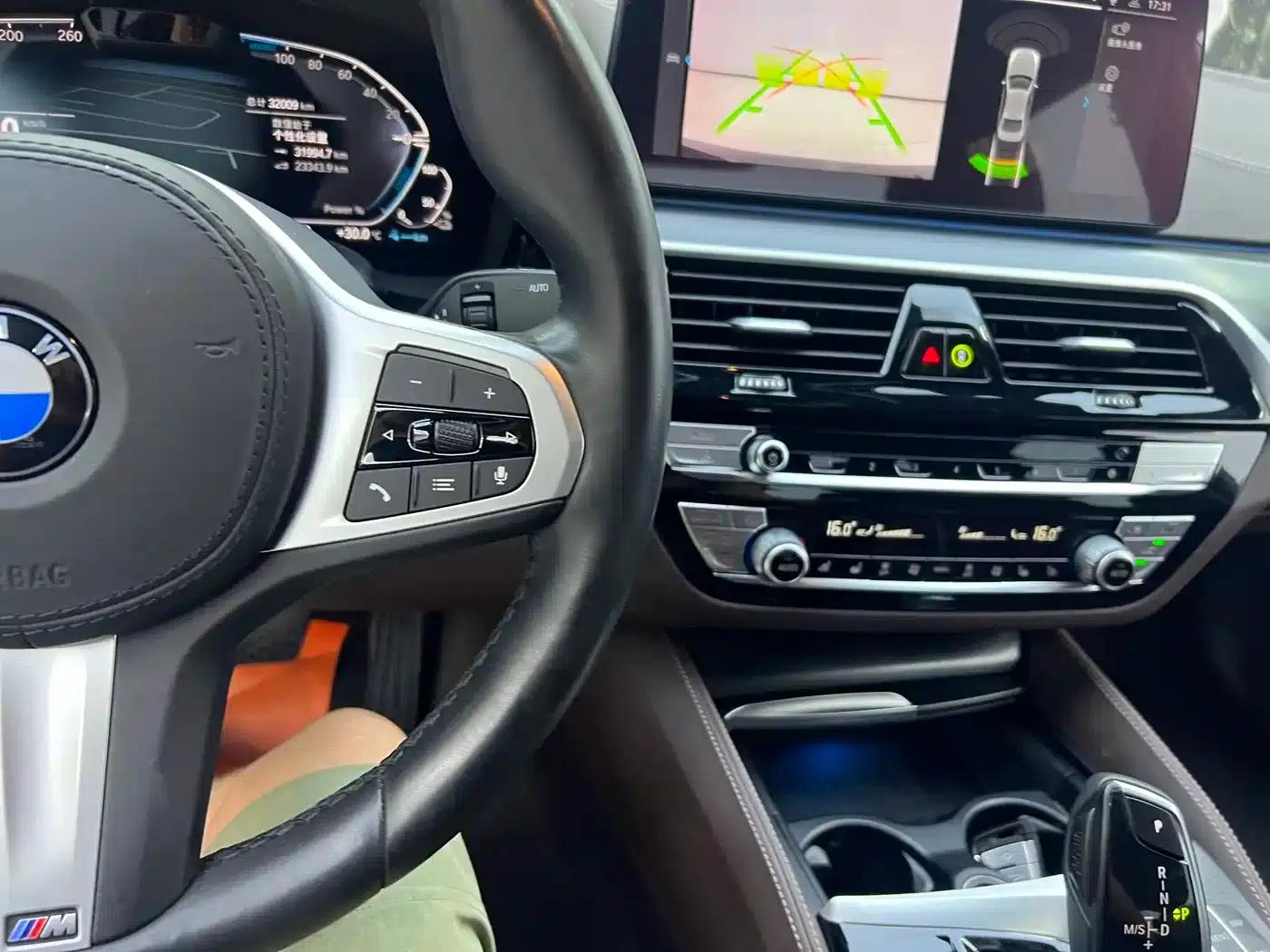 BMW 5 Series PHEV 2021 535Le Pioneer Edition M Sport Package — миниатюра 30
