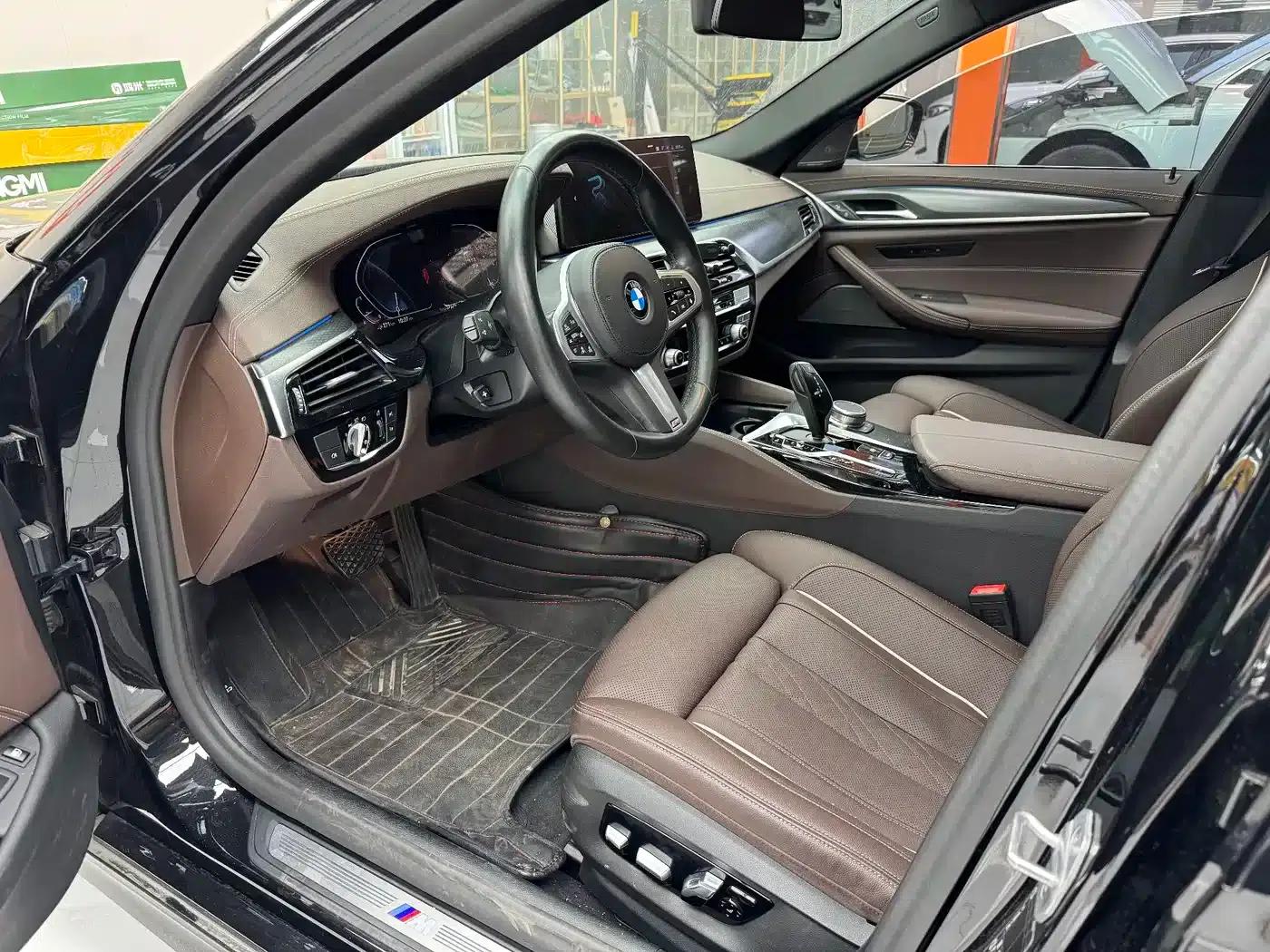 BMW 5 Series PHEV 2021 535Le Pioneer Edition M Sport Package — миниатюра 4