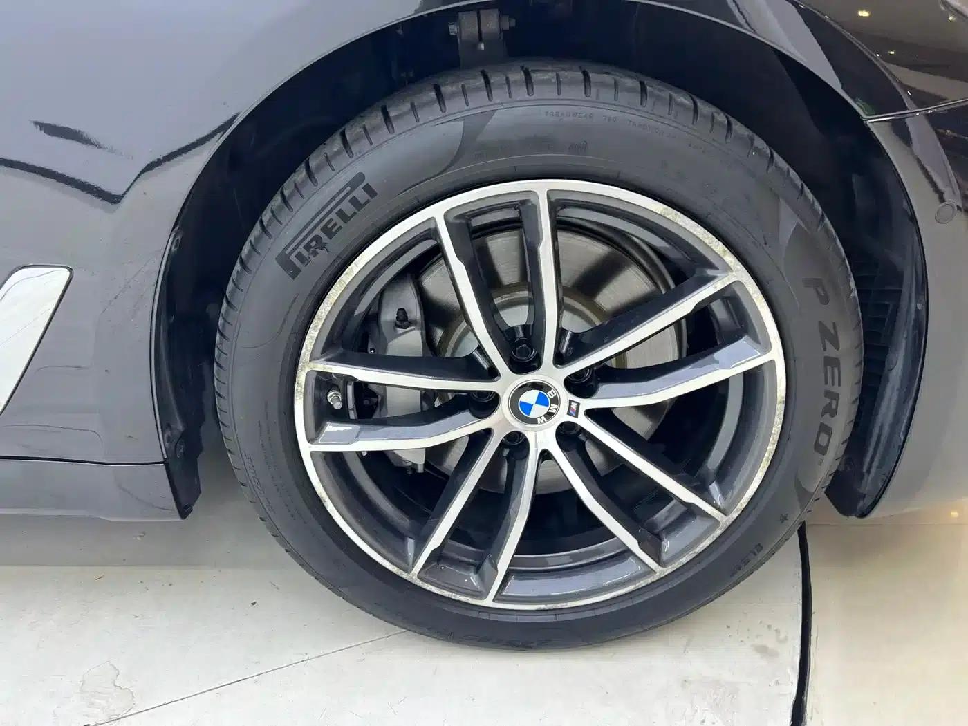 BMW 5 Series PHEV 2021 535Le Pioneer Edition M Sport Package — миниатюра 32