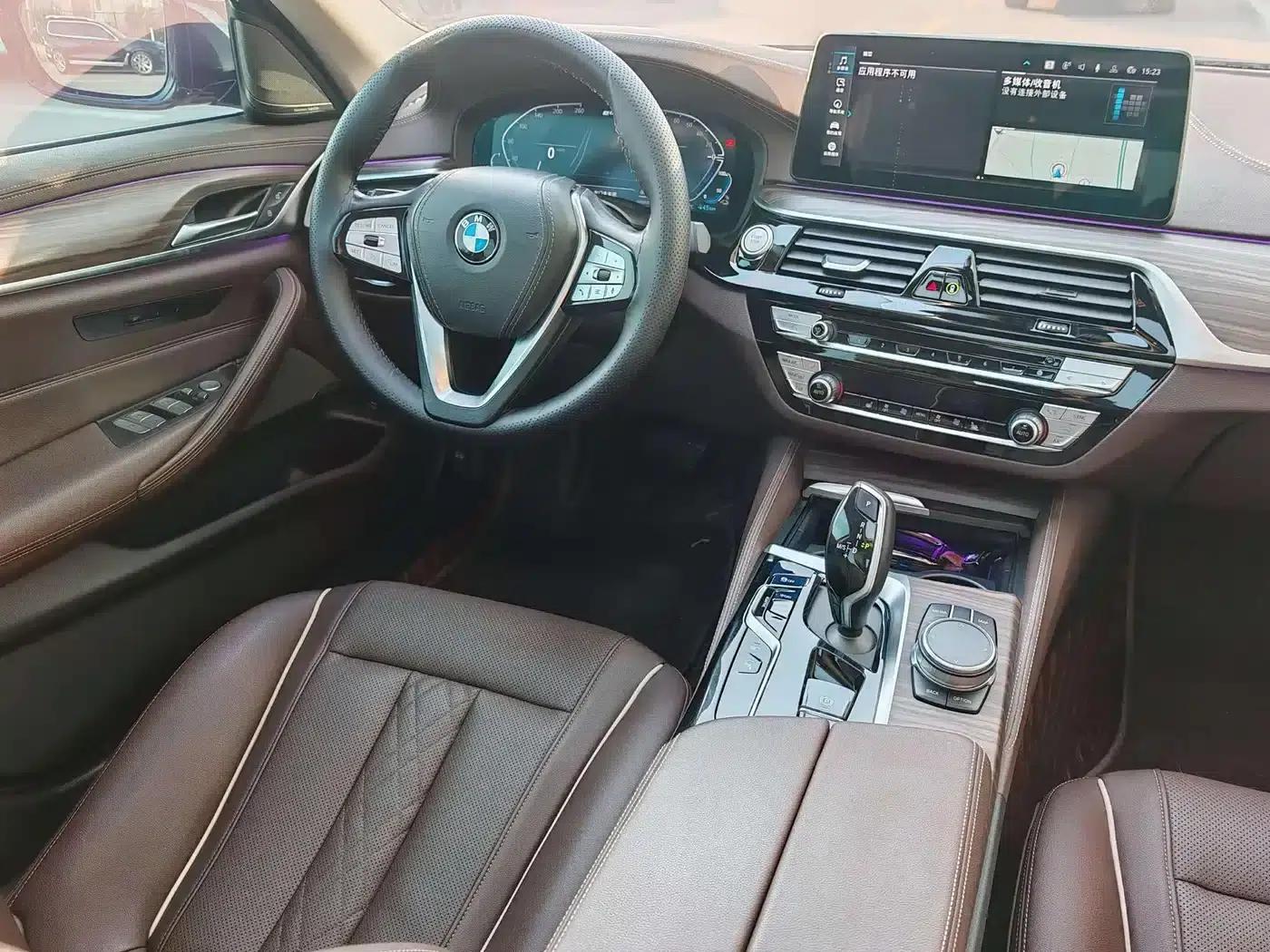 BMW 5 Series PHEV 2021 535Le Luxury Package — миниатюра 18