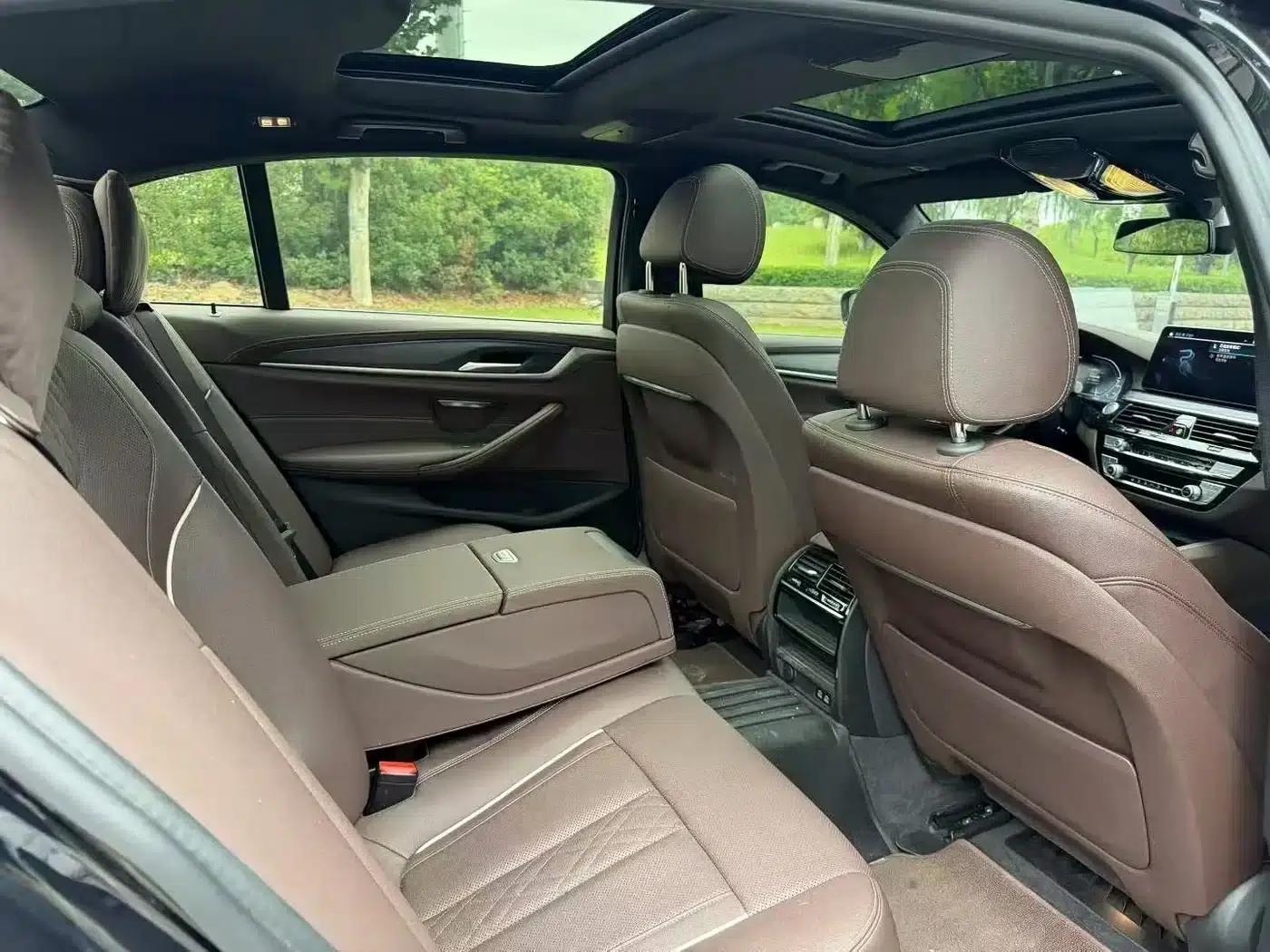 BMW 5 Series PHEV 2021 Facelift 535Le Luxury Package — миниатюра 6