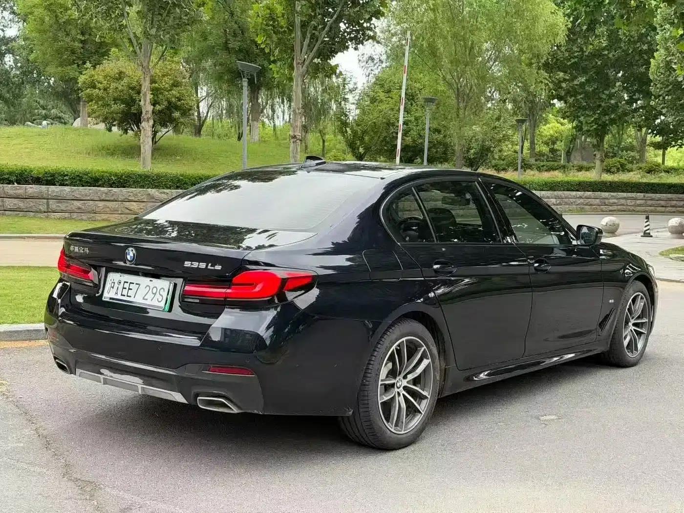 BMW 5 Series PHEV 2021 Facelift 535Le Luxury Package — миниатюра 9