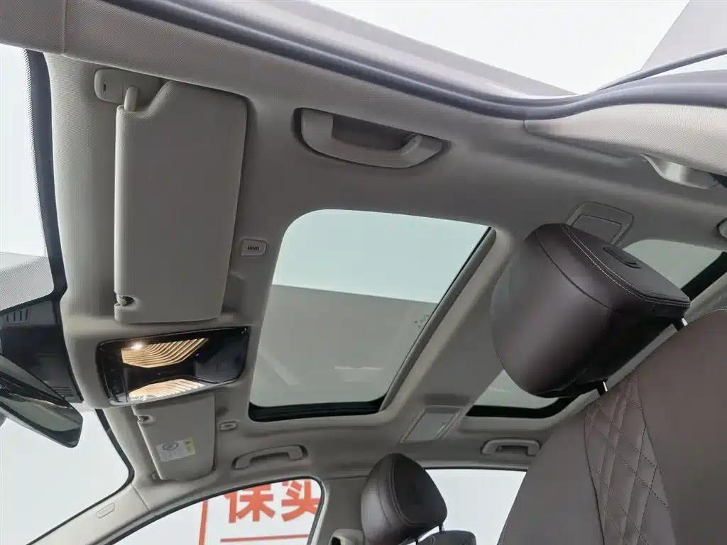 BMW 5 Series PHEV 2020 530Le Luxury Package — миниатюра 14
