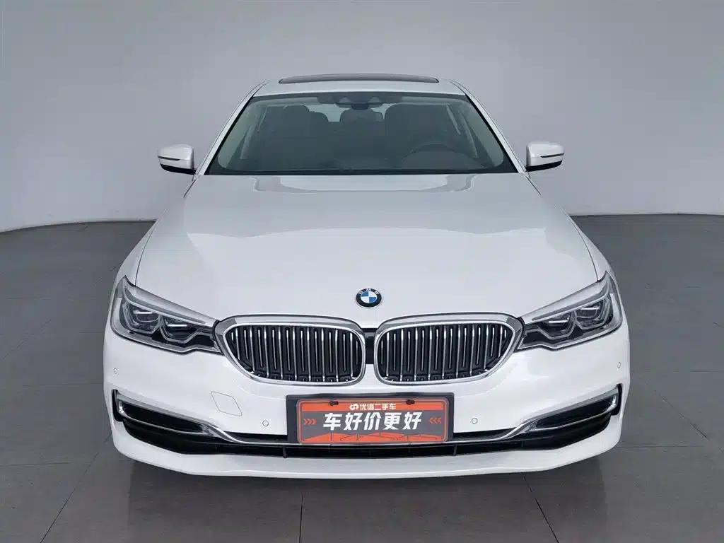BMW 5 Series PHEV 2020 530Le Luxury Package — миниатюра 3