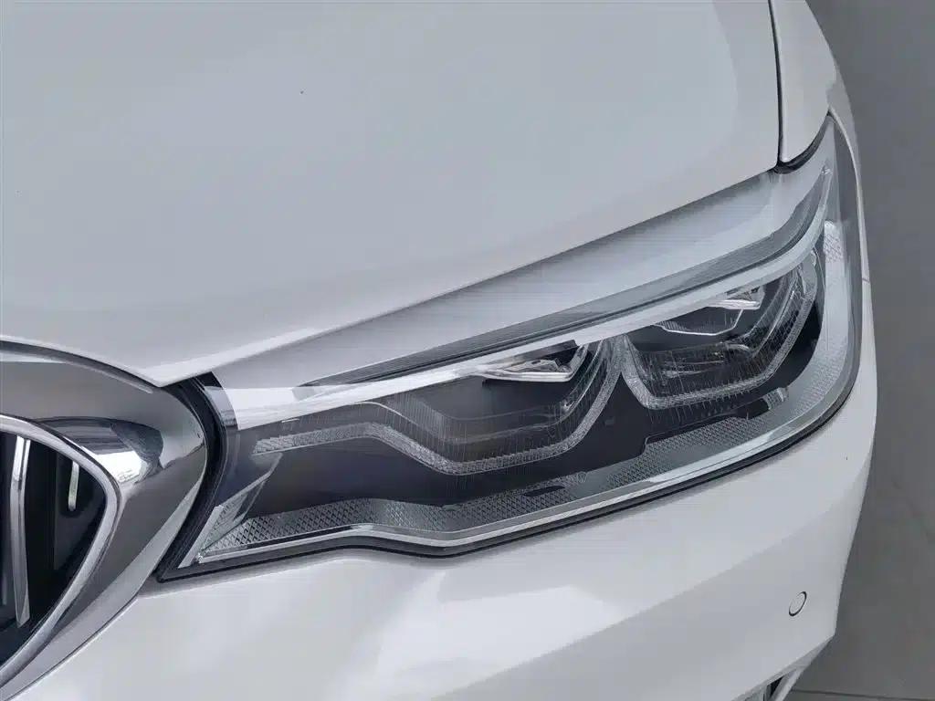 BMW 5 Series PHEV 2020 530Le Luxury Package — миниатюра 7