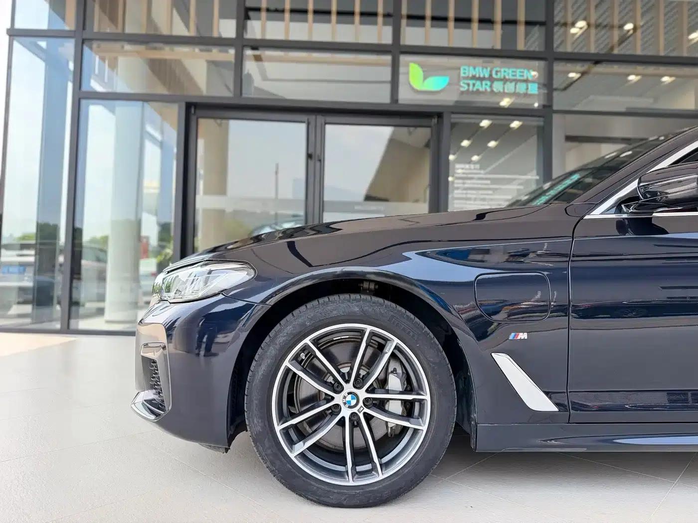 BMW 5 Series PHEV 2021 Facelift 535Le Pioneer Edition M Sport Package — миниатюра 4