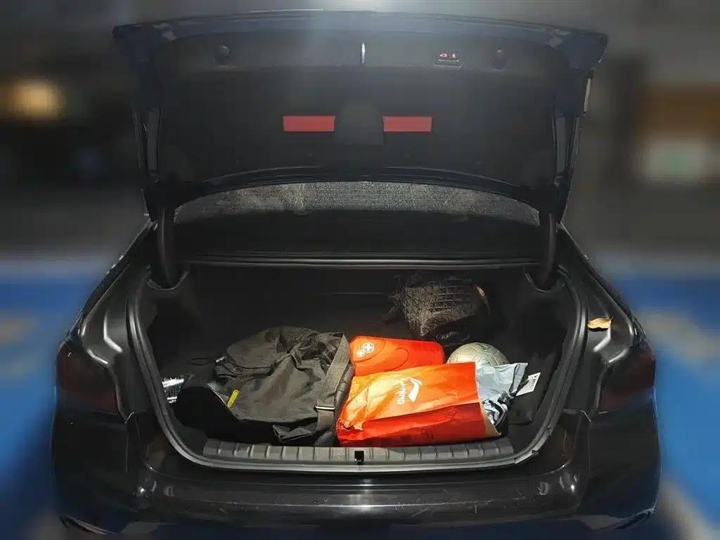 BMW 5 Series PHEV 2022 Facelift 535Le Pioneer Edition M Sport Package — миниатюра 20