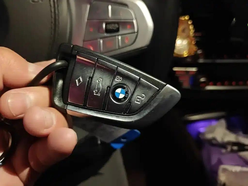 BMW 5 Series PHEV 2022 Facelift 535Le Pioneer Edition M Sport Package — миниатюра 9