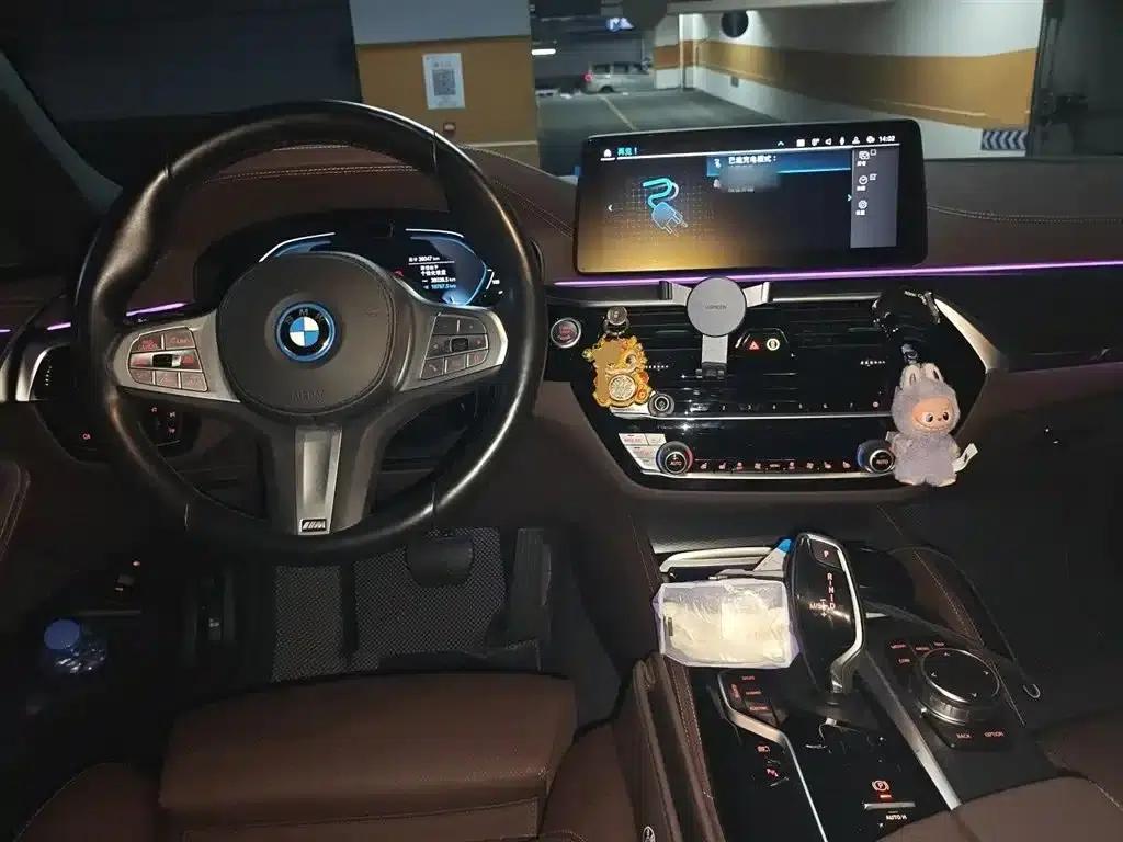 BMW 5 Series PHEV 2022 Facelift 535Le Pioneer Edition M Sport Package — миниатюра 10