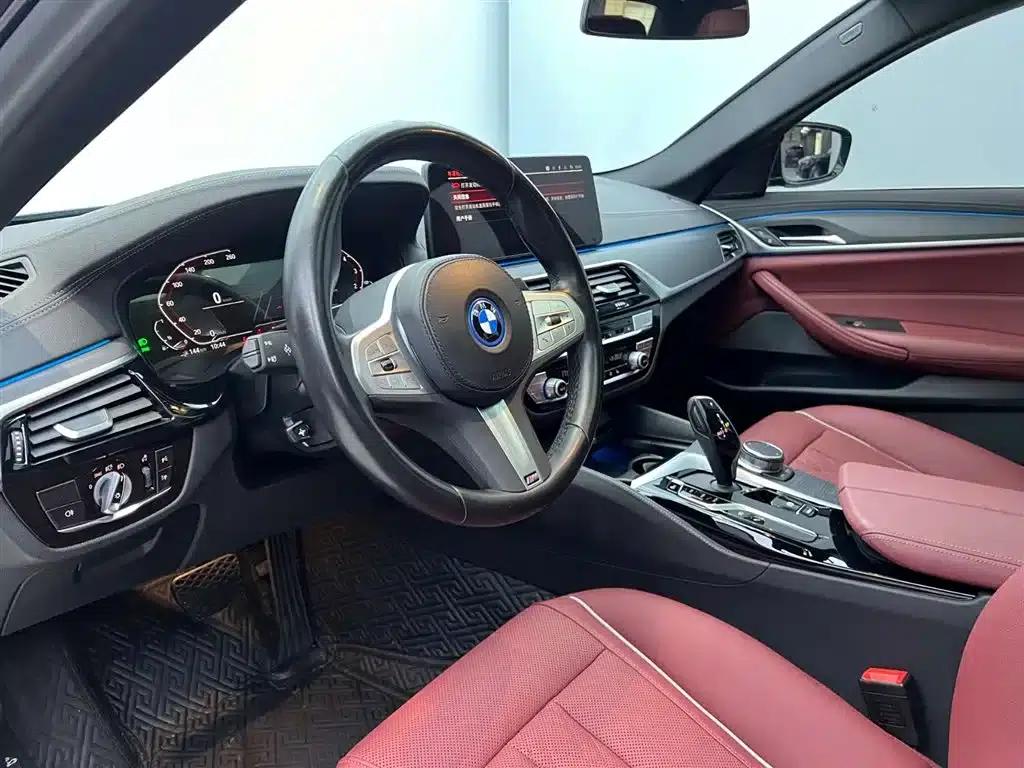 BMW 5 Series PHEV 2022 Facelift 535Le Pioneer Edition M Sport Package — миниатюра 12