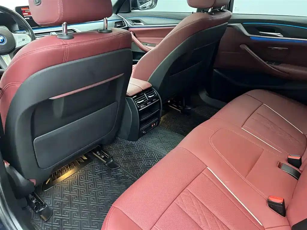 BMW 5 Series PHEV 2022 Facelift 535Le Pioneer Edition M Sport Package — миниатюра 17