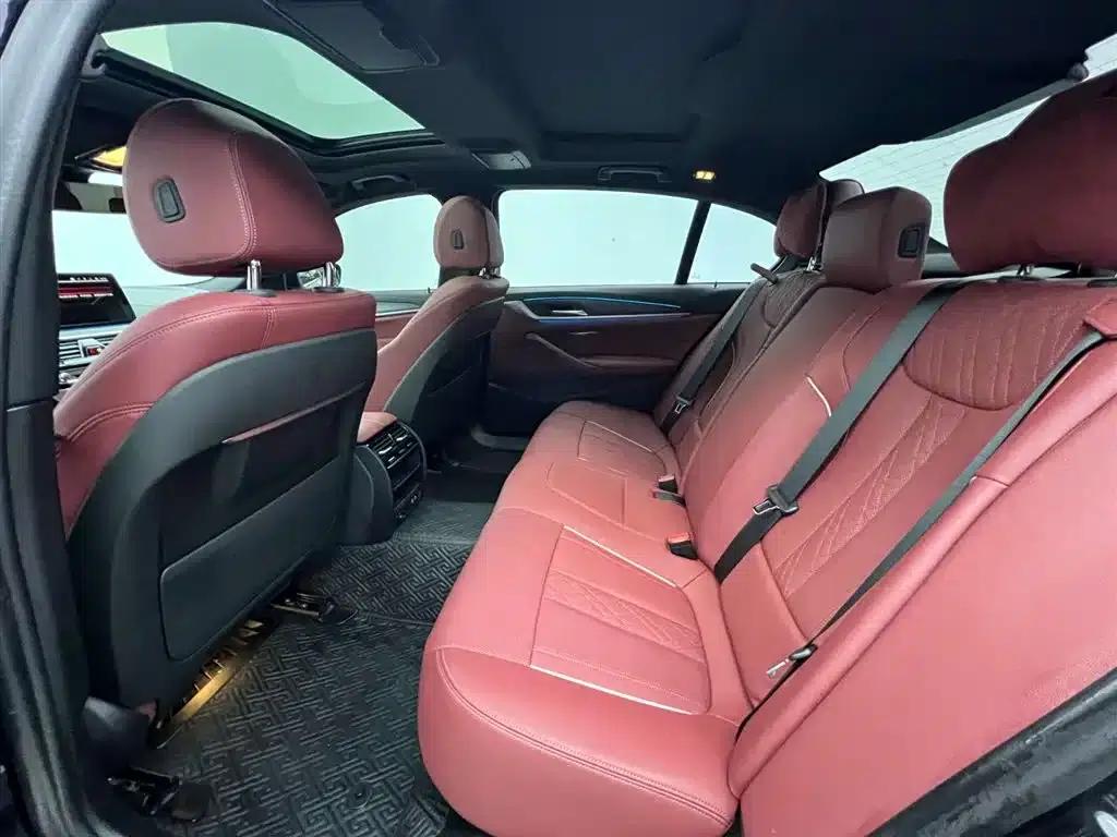 BMW 5 Series PHEV 2022 Facelift 535Le Pioneer Edition M Sport Package — миниатюра 21