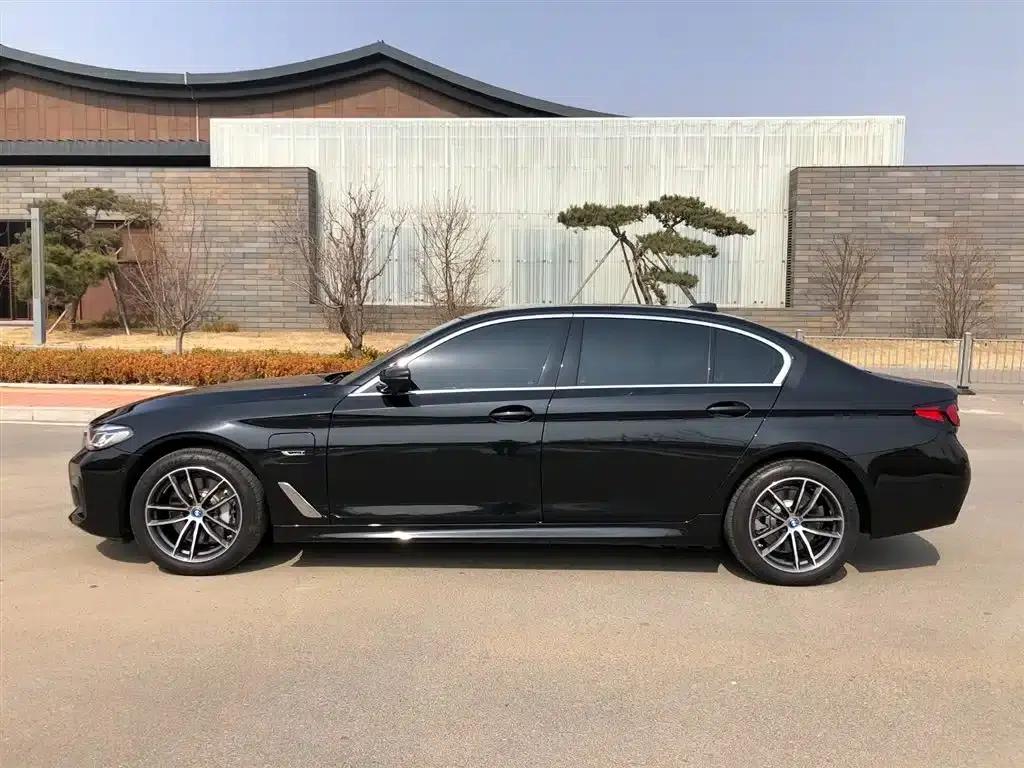 BMW 5 Series PHEV 2022 535Le M Sport Package — миниатюра 4