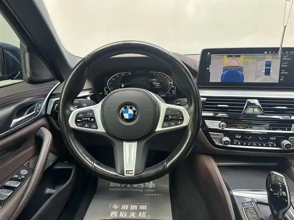 BMW 5 Series PHEV 2021 535Le Pioneer Edition M Sport Package — миниатюра 8