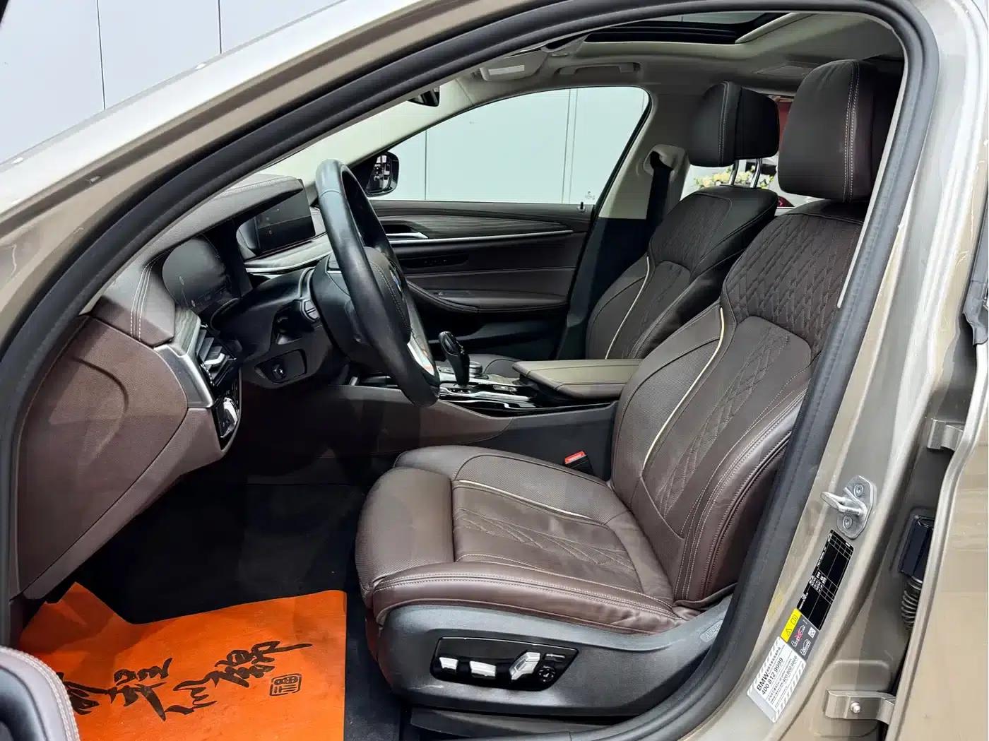 BMW 5 Series PHEV 2020 530Le Pioneer Edition — миниатюра 9