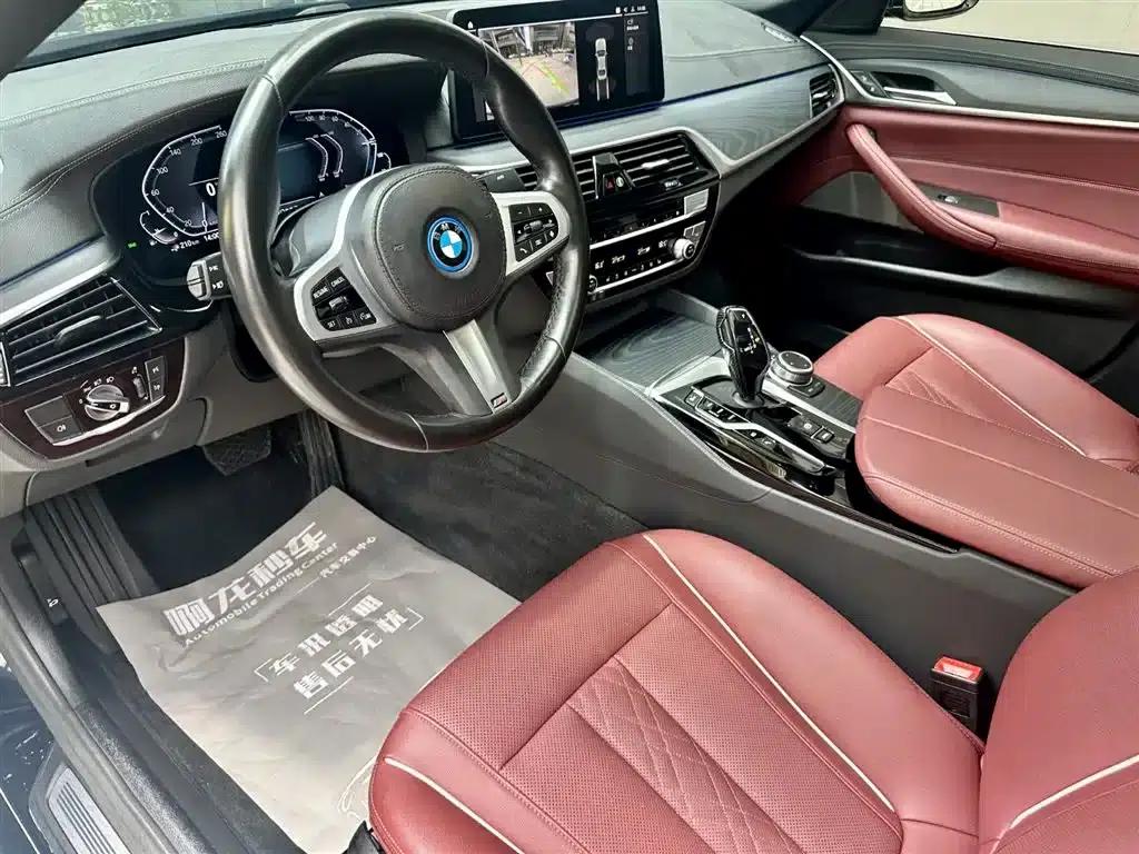 BMW 5 Series PHEV 2022 Facelift 535Le M Sport Package — миниатюра 11