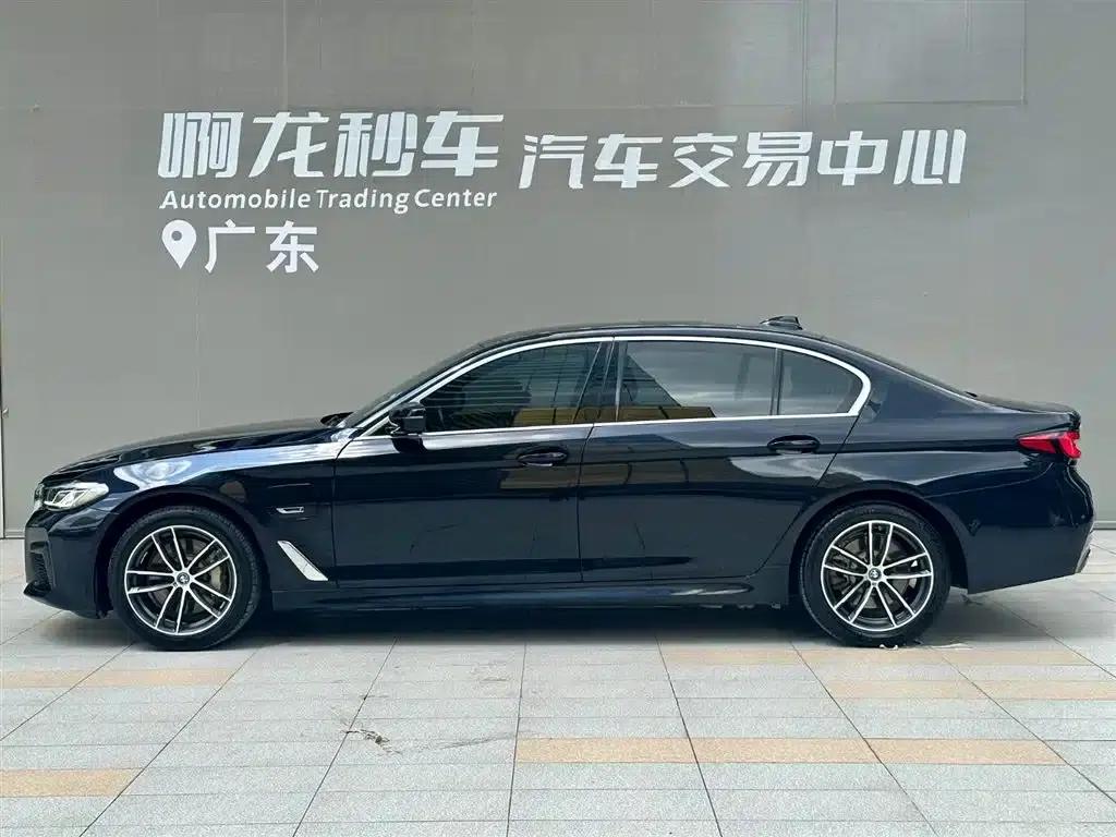 BMW 5 Series PHEV 2022 Facelift 535Le M Sport Package — миниатюра 3