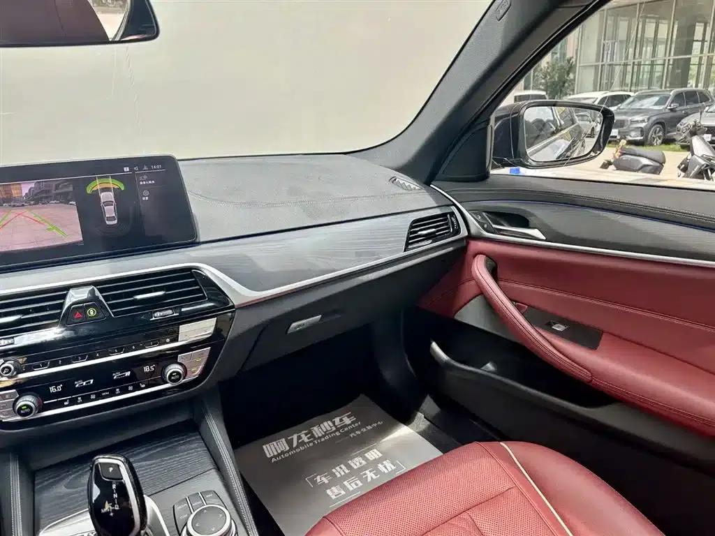 BMW 5 Series PHEV 2022 Facelift 535Le M Sport Package — миниатюра 7