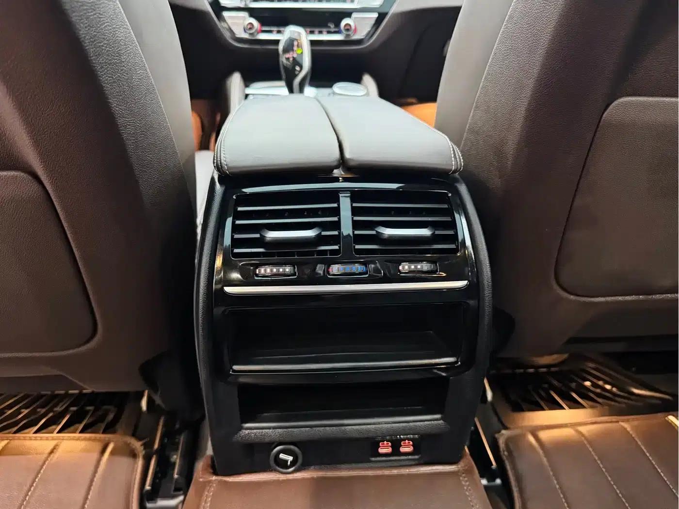 BMW 5 Series PHEV 2020 Mileage Upgrade Edition 530Le Luxury Package — миниатюра 18