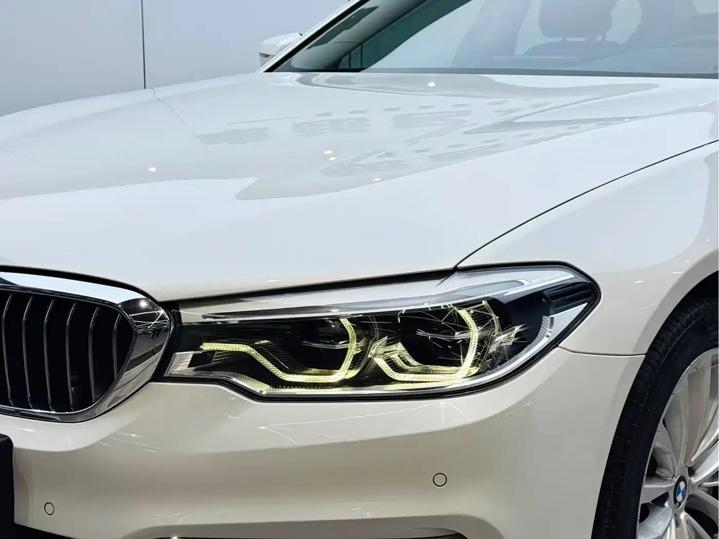 BMW 5 Series PHEV 2020 Mileage Upgrade Edition 530Le Luxury Package — миниатюра 25