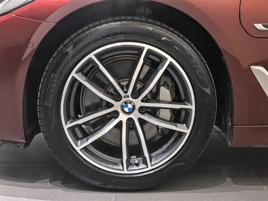 BMW 5 Series PHEV 2022 535Le M Sport Package — миниатюра 7