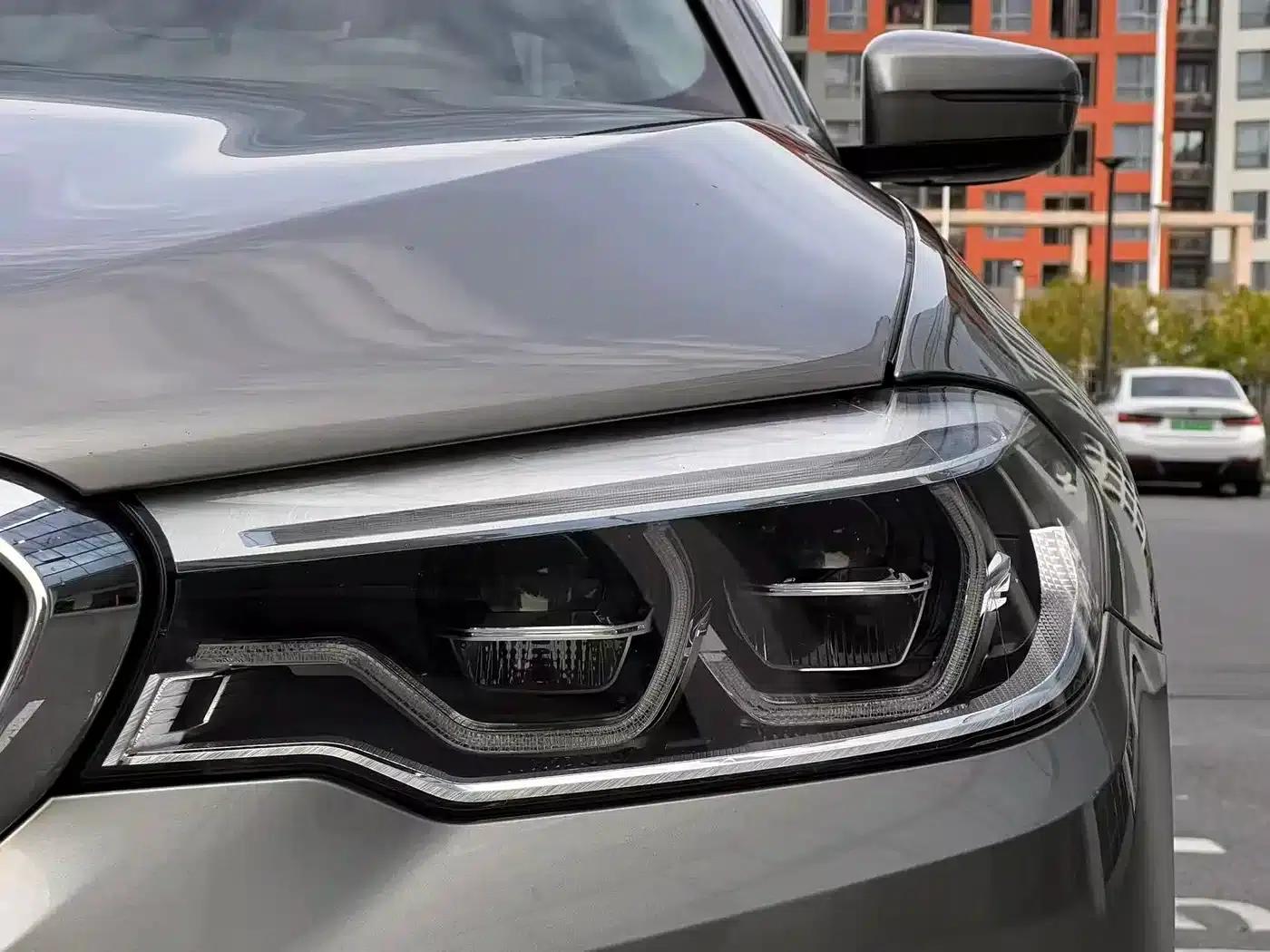 BMW 5 Series PHEV 2018 530Le Luxury Package — миниатюра 9