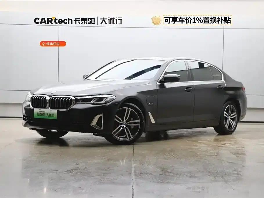 BMW 5 Series PHEV 2022 Facelift 535Le Luxury Package — миниатюра 1