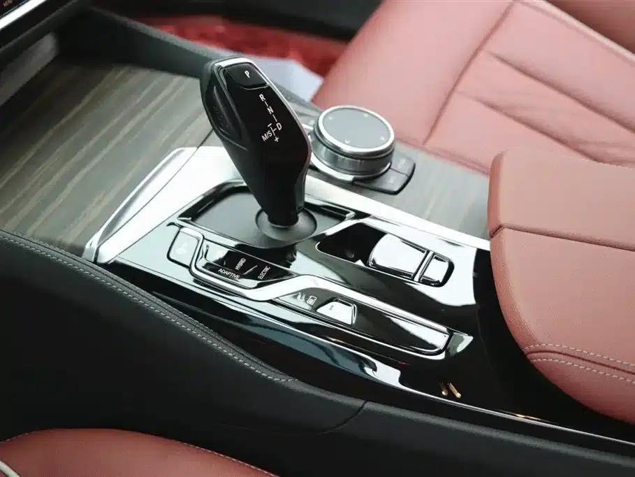 BMW 5 Series PHEV 2022 Facelift 535Le Luxury Package — миниатюра 14