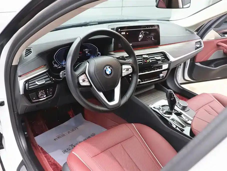 BMW 5 Series PHEV 2022 Facelift 535Le Luxury Package — миниатюра 15