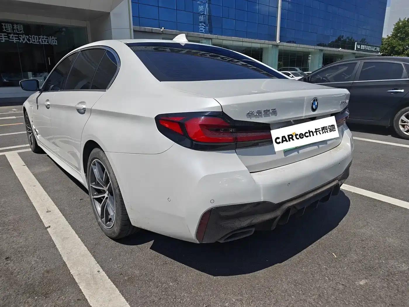 BMW 5 Series PHEV 2021 535Le M Sport Package — миниатюра 7