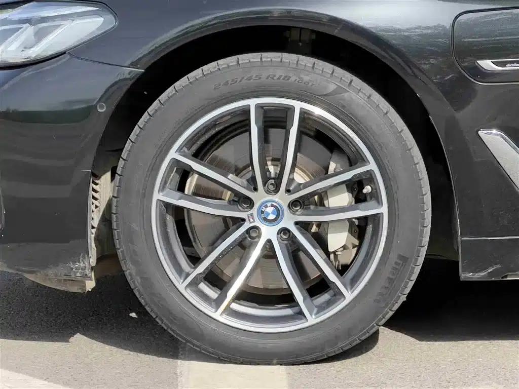 BMW 5 Series PHEV 2022 535Le Pioneer Edition M Sport Package — миниатюра 4
