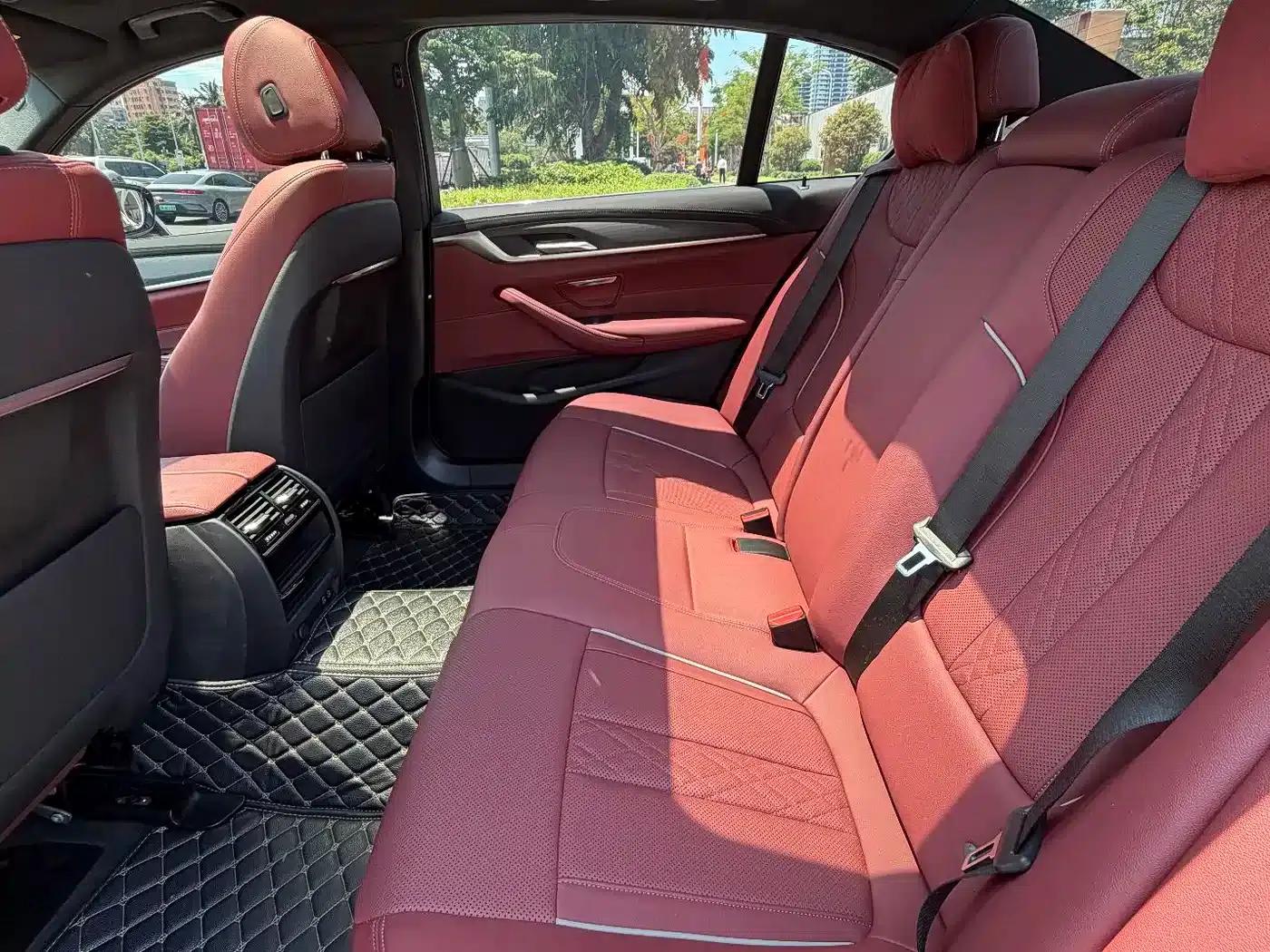 BMW 5 Series PHEV 2021 Facelift 535Le M Sport Package — миниатюра 12