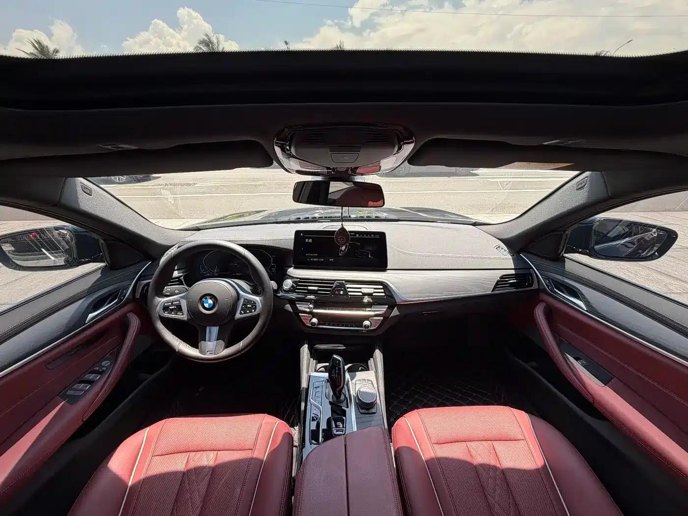 BMW 5 Series PHEV 2021 Facelift 535Le M Sport Package — миниатюра 13